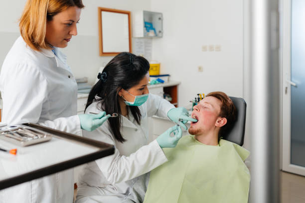 Best Emergency Tooth Extraction in Sterling Heights, MI